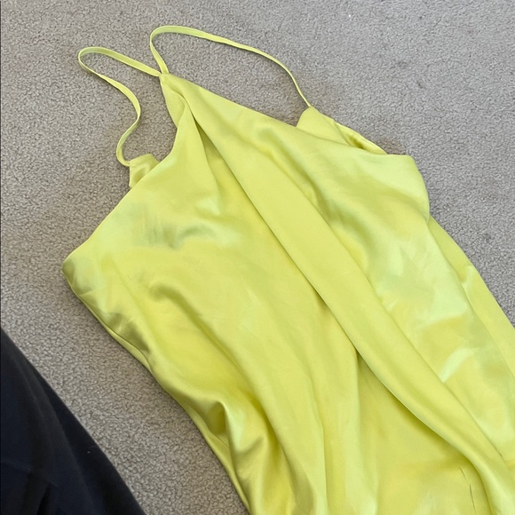 Express Lime Camisole Silk Top - Picture 4 of 5